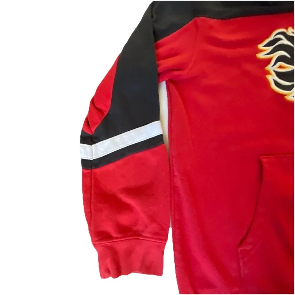 Calgary‎ Flames Youth Majestic Pullover Hoodie XL Size 14 Stitched Logo Red